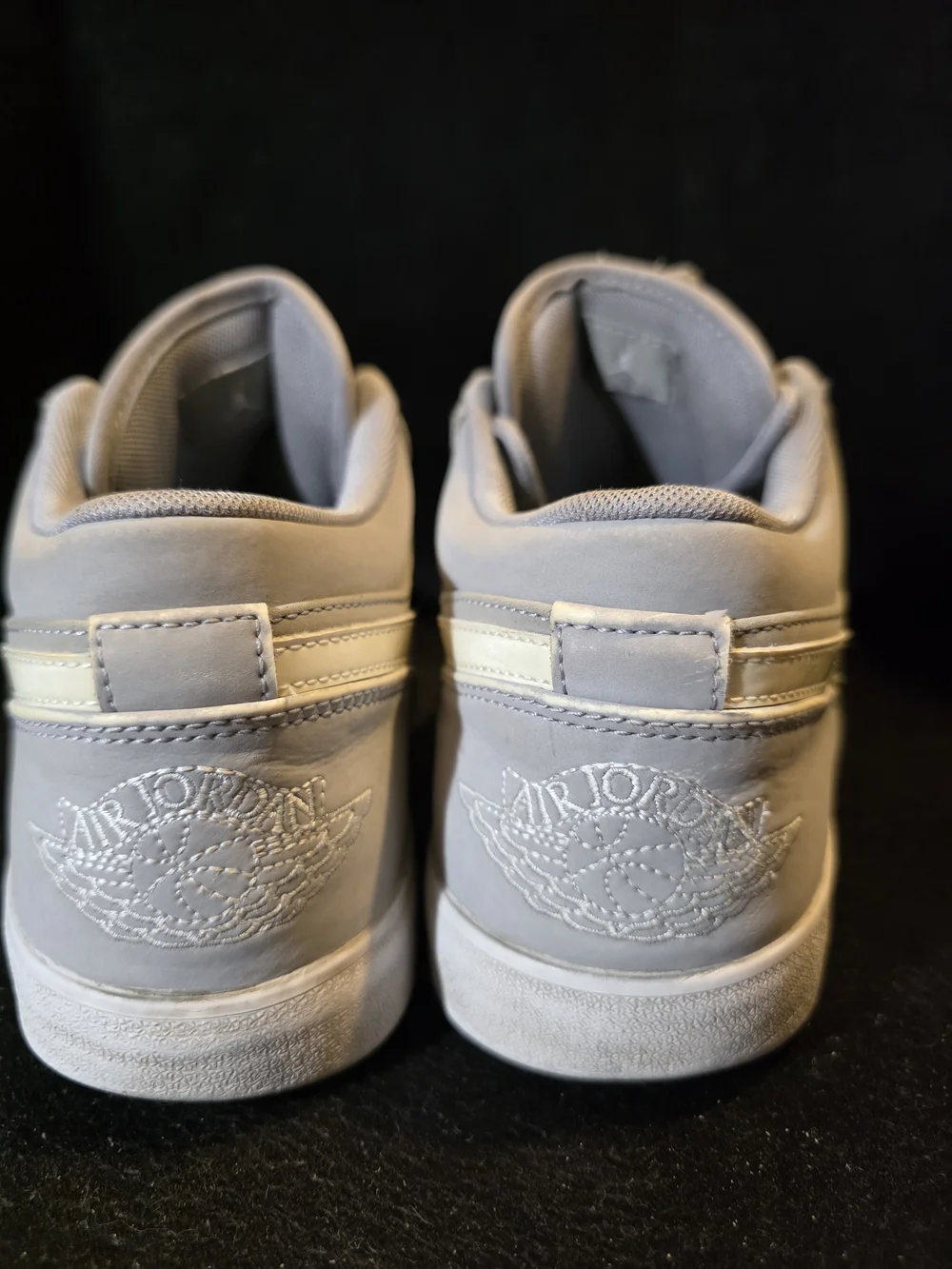 Jordan Men’s Low-Top Sneakers in Light Gray with Pale Yellow Size 11.5